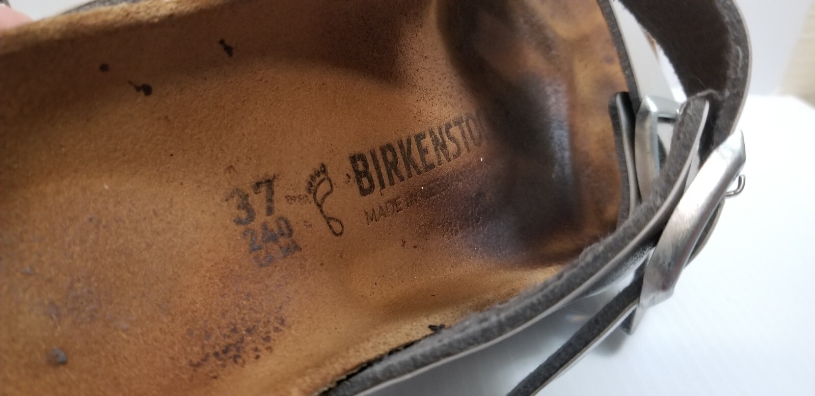 Birkenstock Unisex Arizona BS Metallic Silver SandalsEU 37 Size Men 4/Women 6