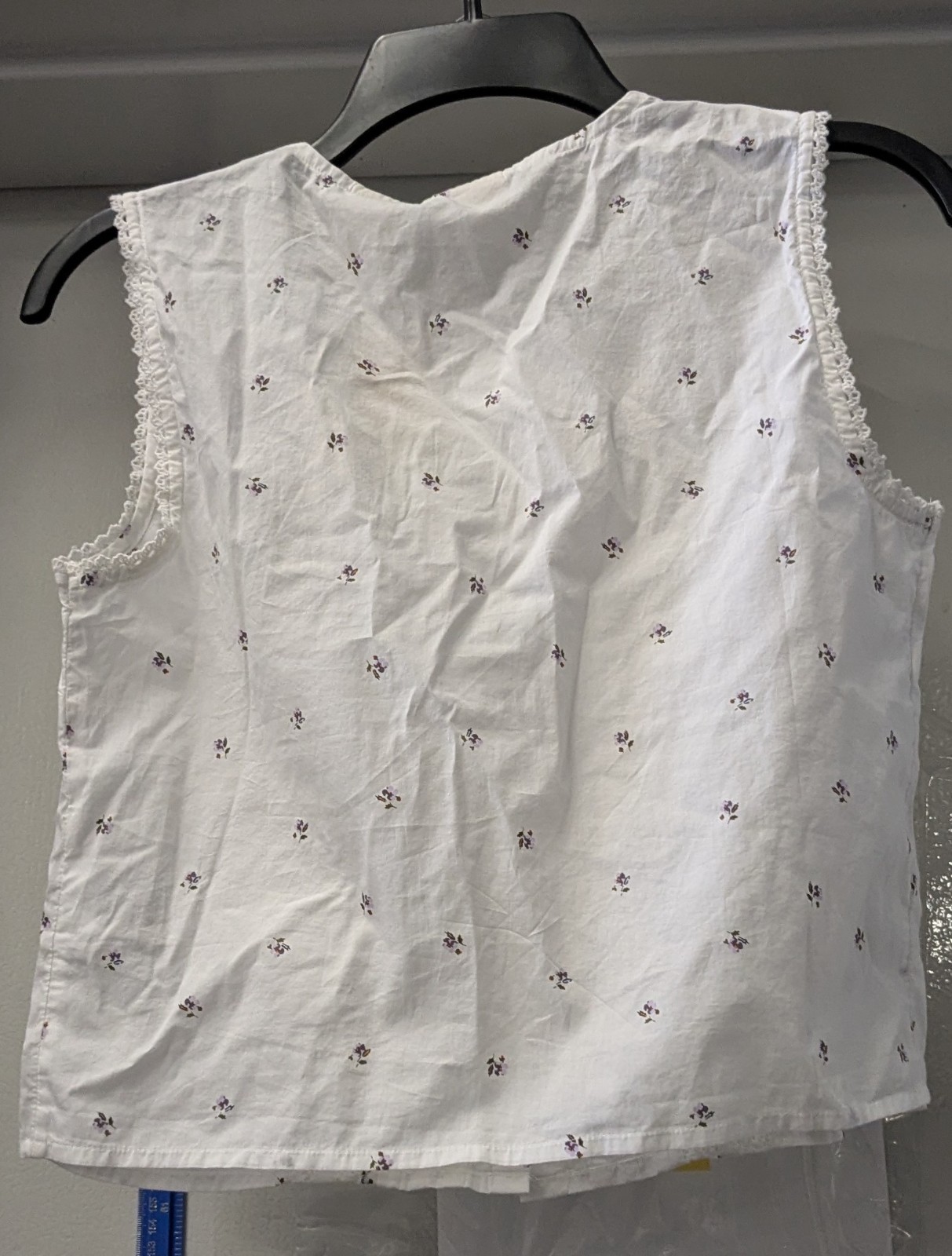 Levi’s Women’s Lorelai Cotton Sleeveless Shirt – Anthea Floral-Medium