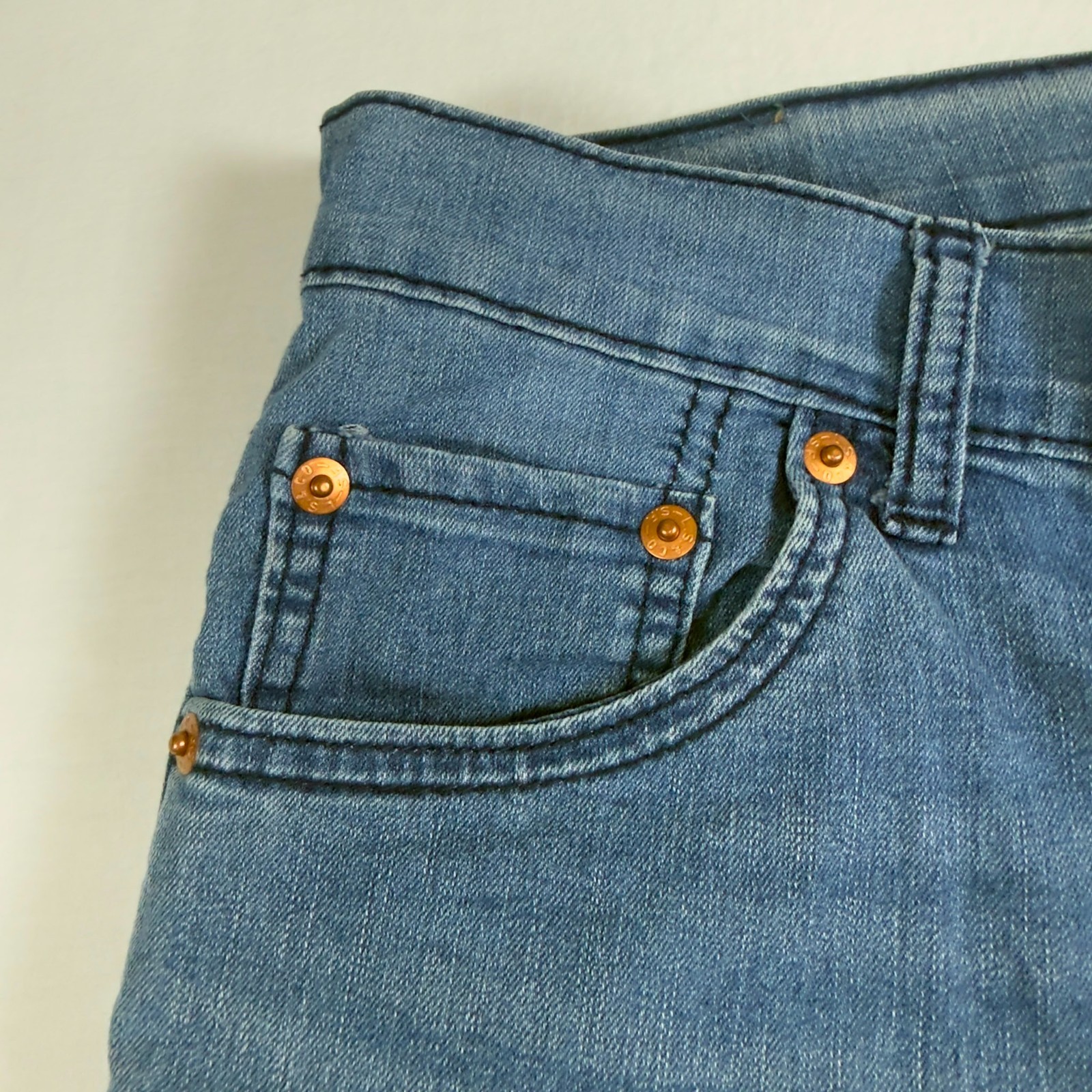 Levi’s 510 Skinny Light Wash Jeans Womens 16 regular Mid Rise Zipper fly
