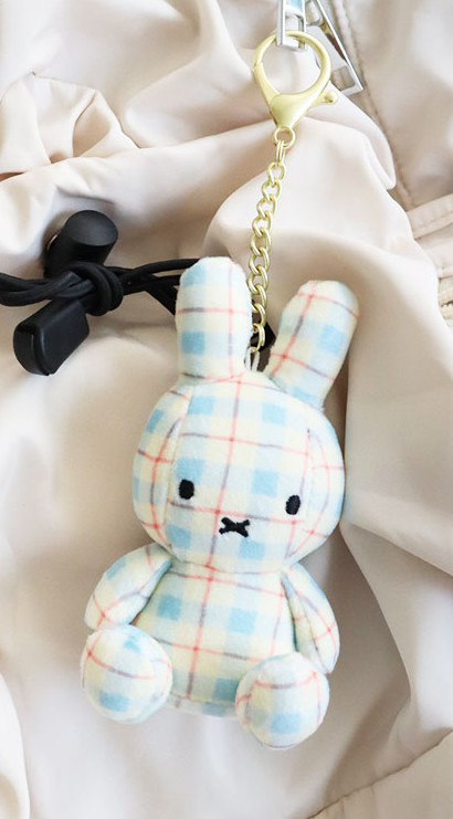 Nijntje Miffy Official Plush Doll : Bunny Rabbit Rainbow Toy Key Chain 11×6cm