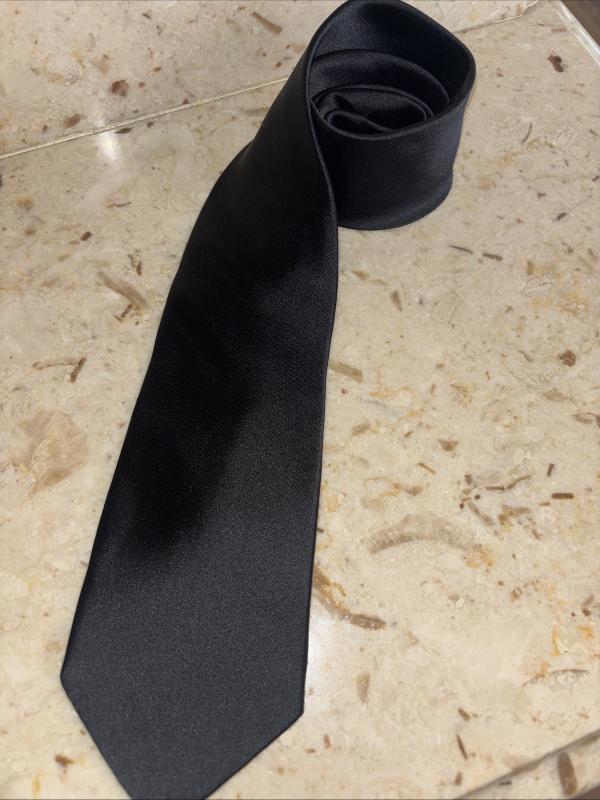 Donald J. Trump Signature Collection 100% Silk Mens Necktie Solid Black