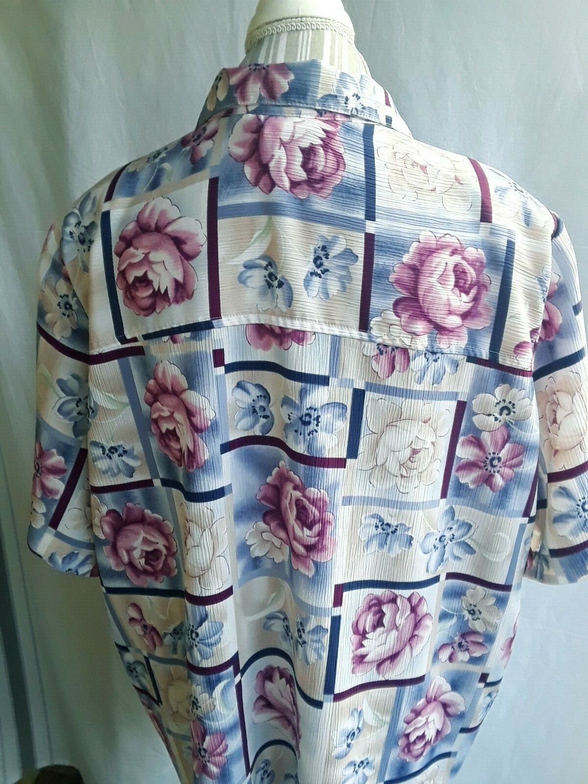 Allison Daley II size 22 woman’s button down shirt, short sleeves TA1-8