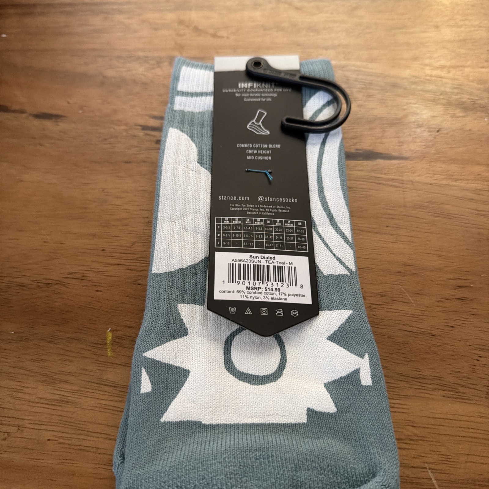New Stance Medium Unisex Socks Casual Infiniknit