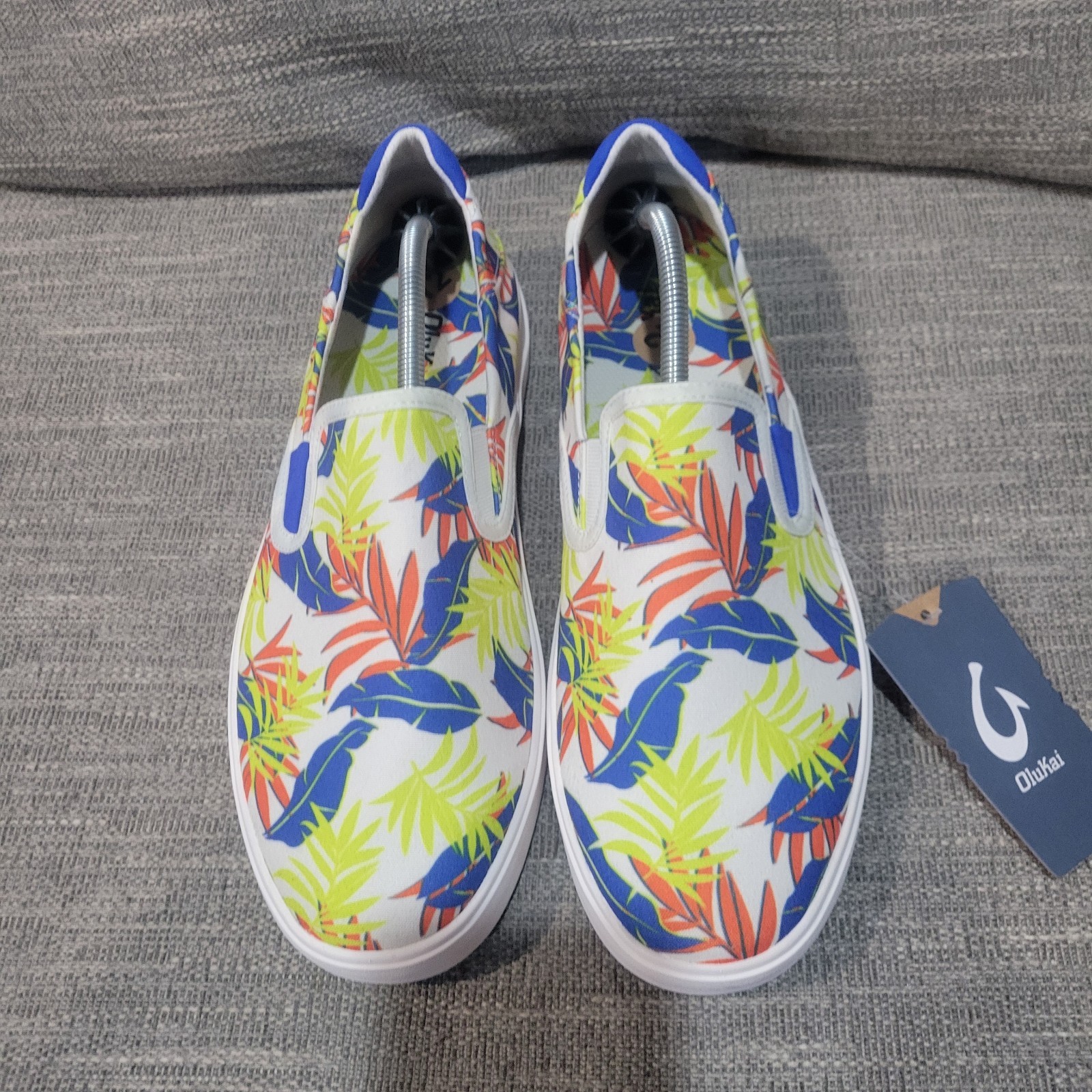 OluKai Lae’ahi Pa’i Men’s Size 10 Swell/Aloha Shoes Floral