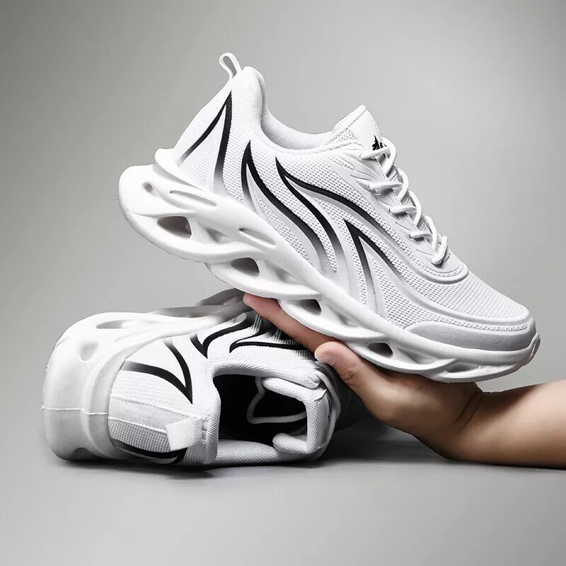 Men’s Flame Printed Sneakers Flying Weave Sports Shoes Lace-up Breathable Shoes