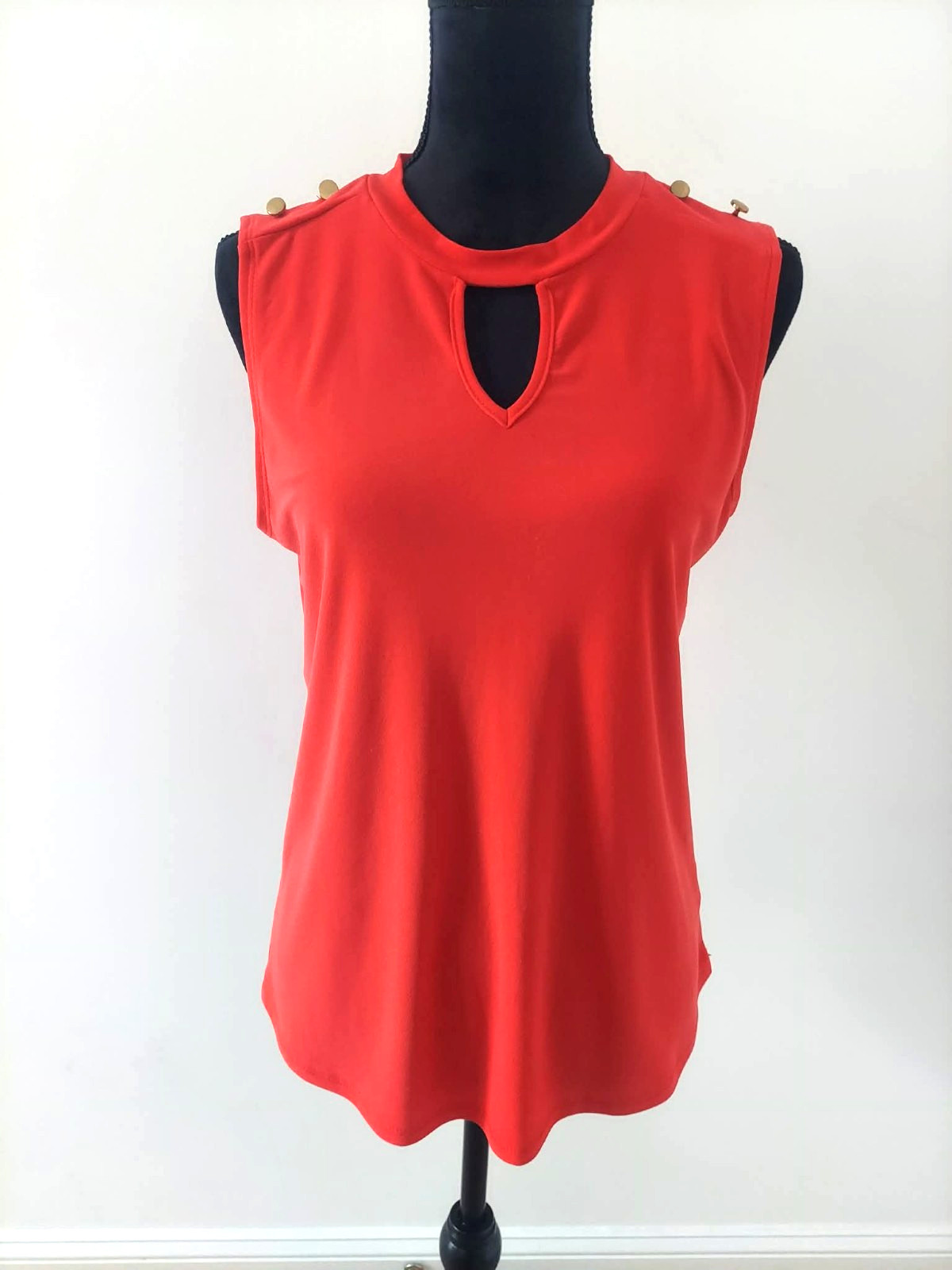 Zero to Eight Red Keyhole Neckline Sleeveless Top Blouse | Women’s Size M
