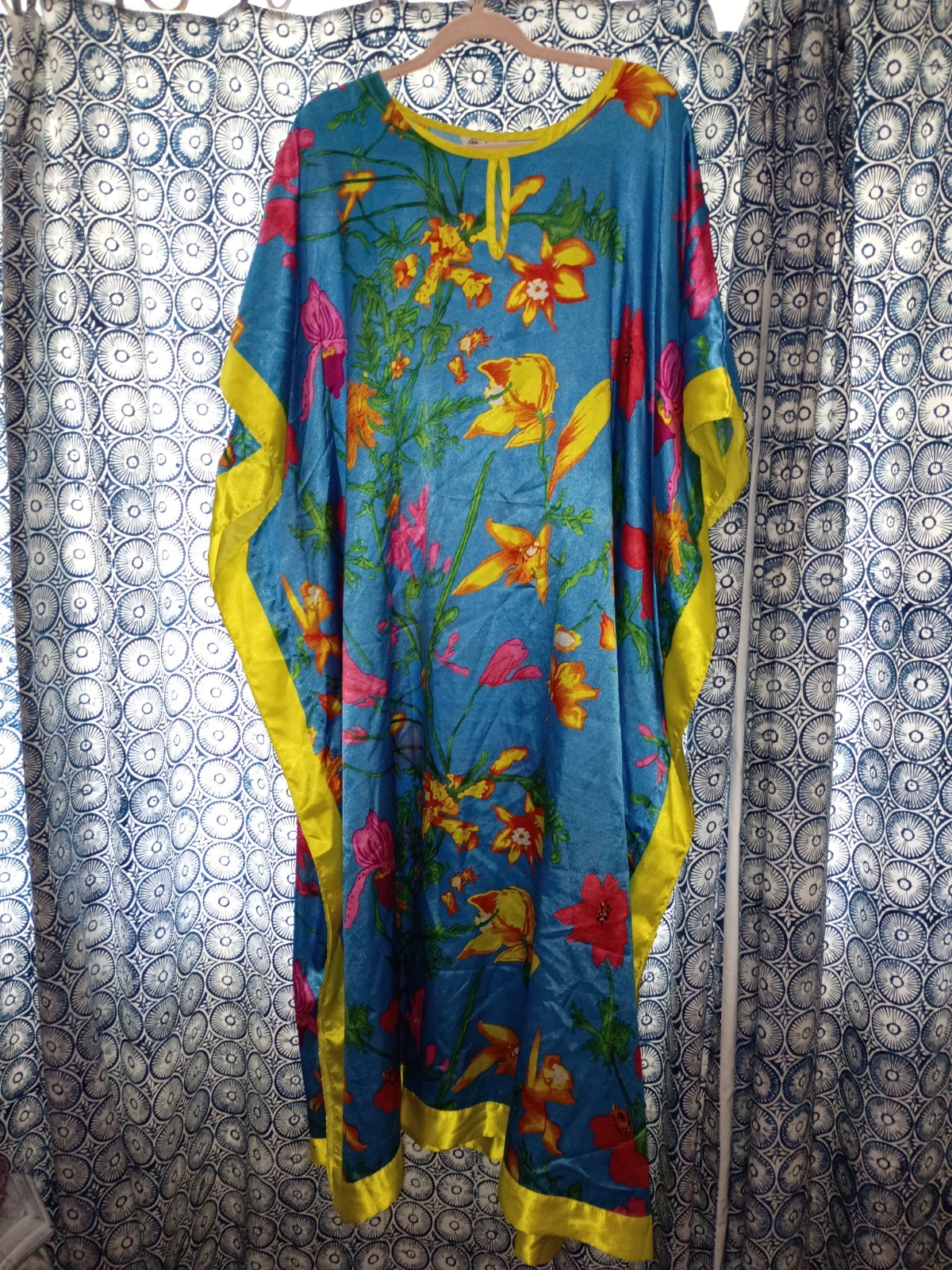 Women’s Blue Floral Kaftan Gown Round Neck Short Sleeve Yellow Trim One Size