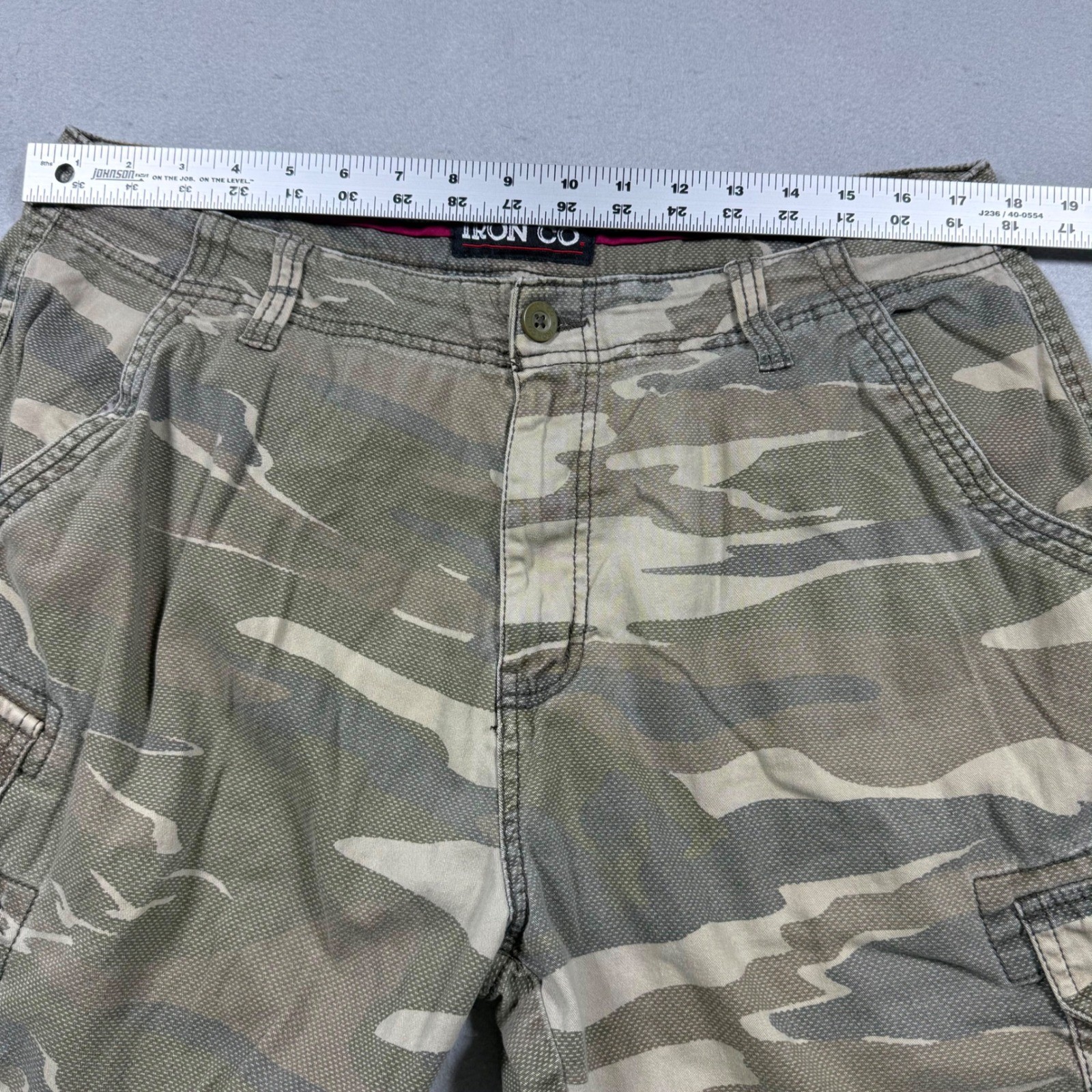 Iron Co Mens Camo Cargo Shorts Green Tan Camouflage Size 34 Casual Outdoor