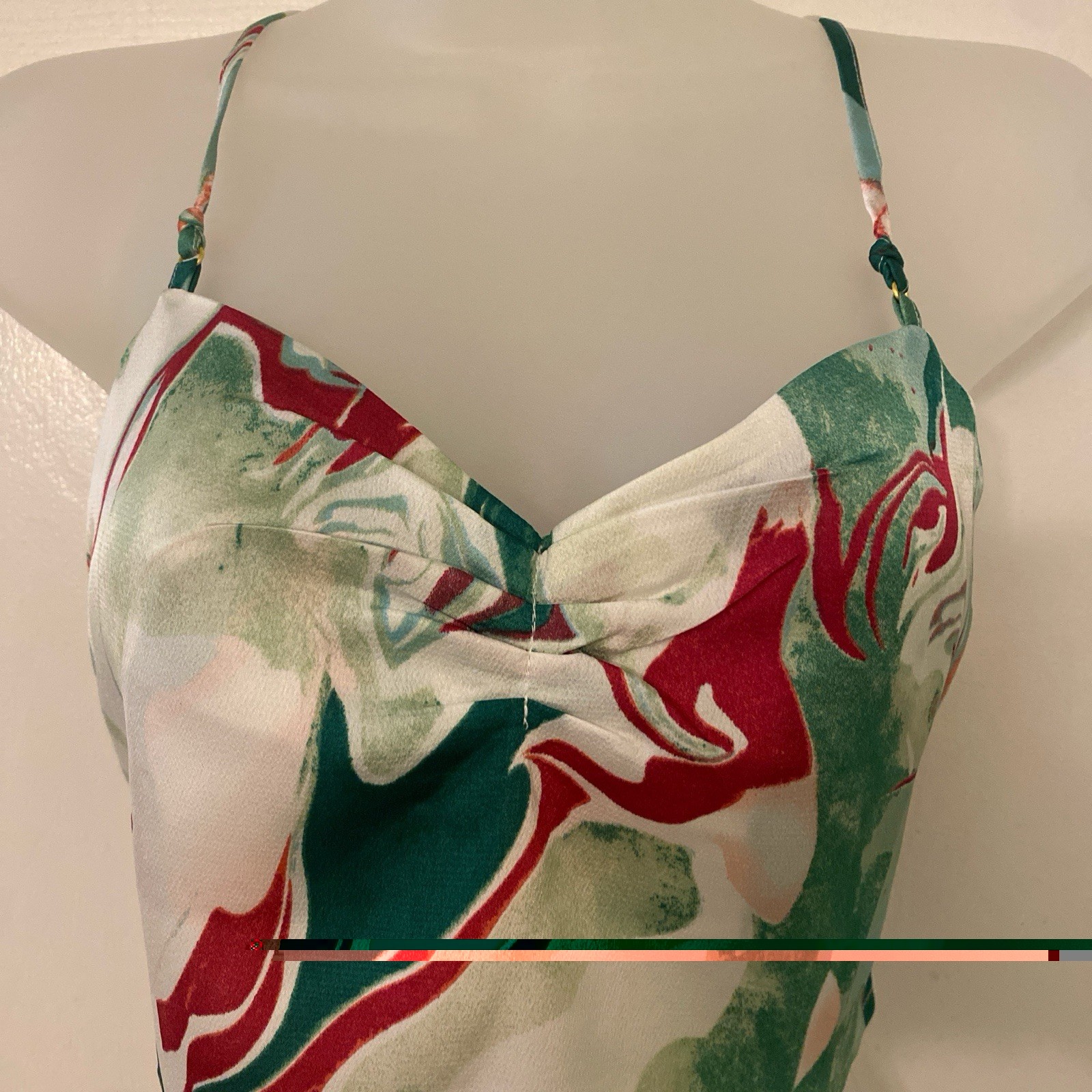 Love Fate Destiny White Green Red Abstract Cropped Spaghetti Strap Tank Top S