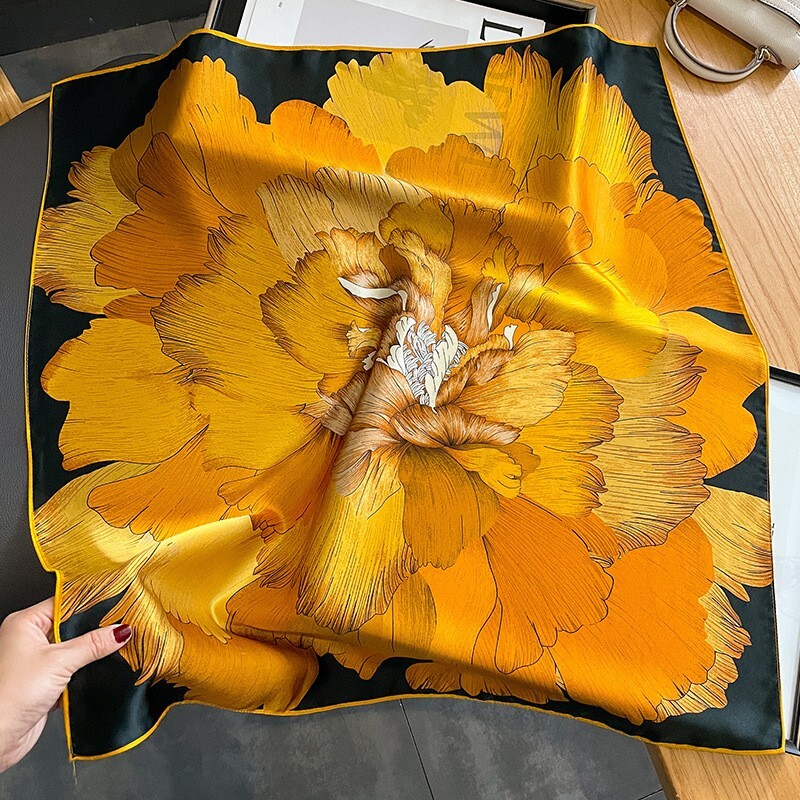 100% Mulberry Silk 27″ Square Scarf Women Neckerchief Wrap Floral Yellow Flower