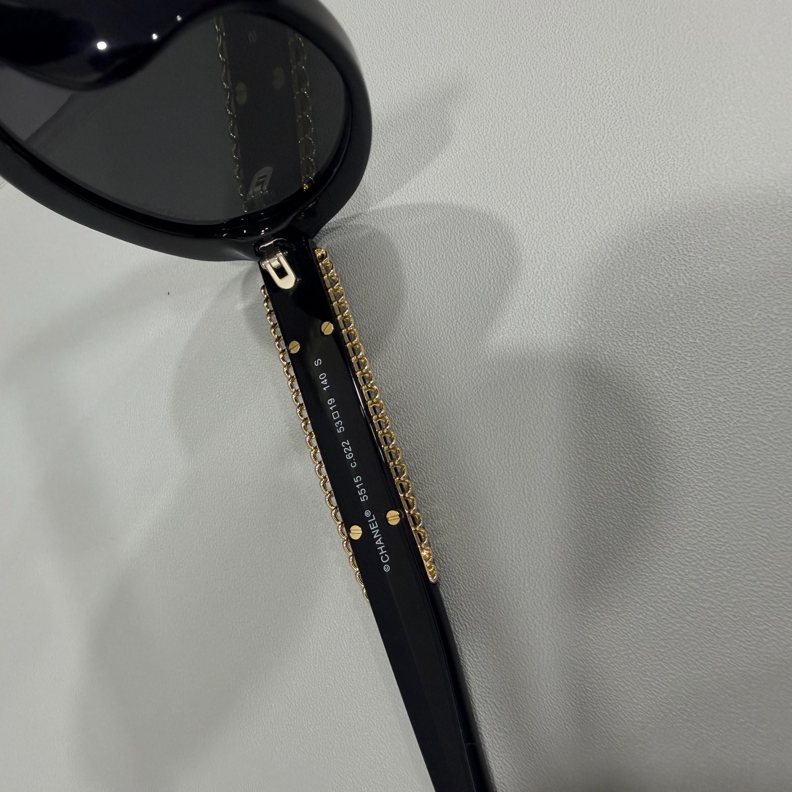 Chanel 5515 black cat eye frame women’s classic sunglasses 53-19-140 NEW