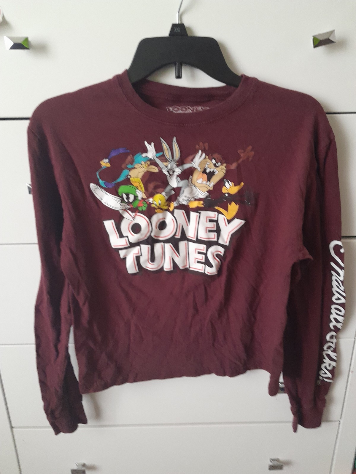 looney tunes shirt xs