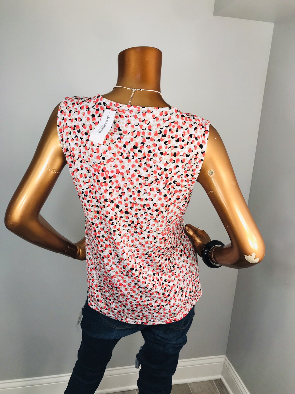 Jones Studio M Top Stretch NWT $39 Polka Dots Sleveeless Blouse Soft Low Cut