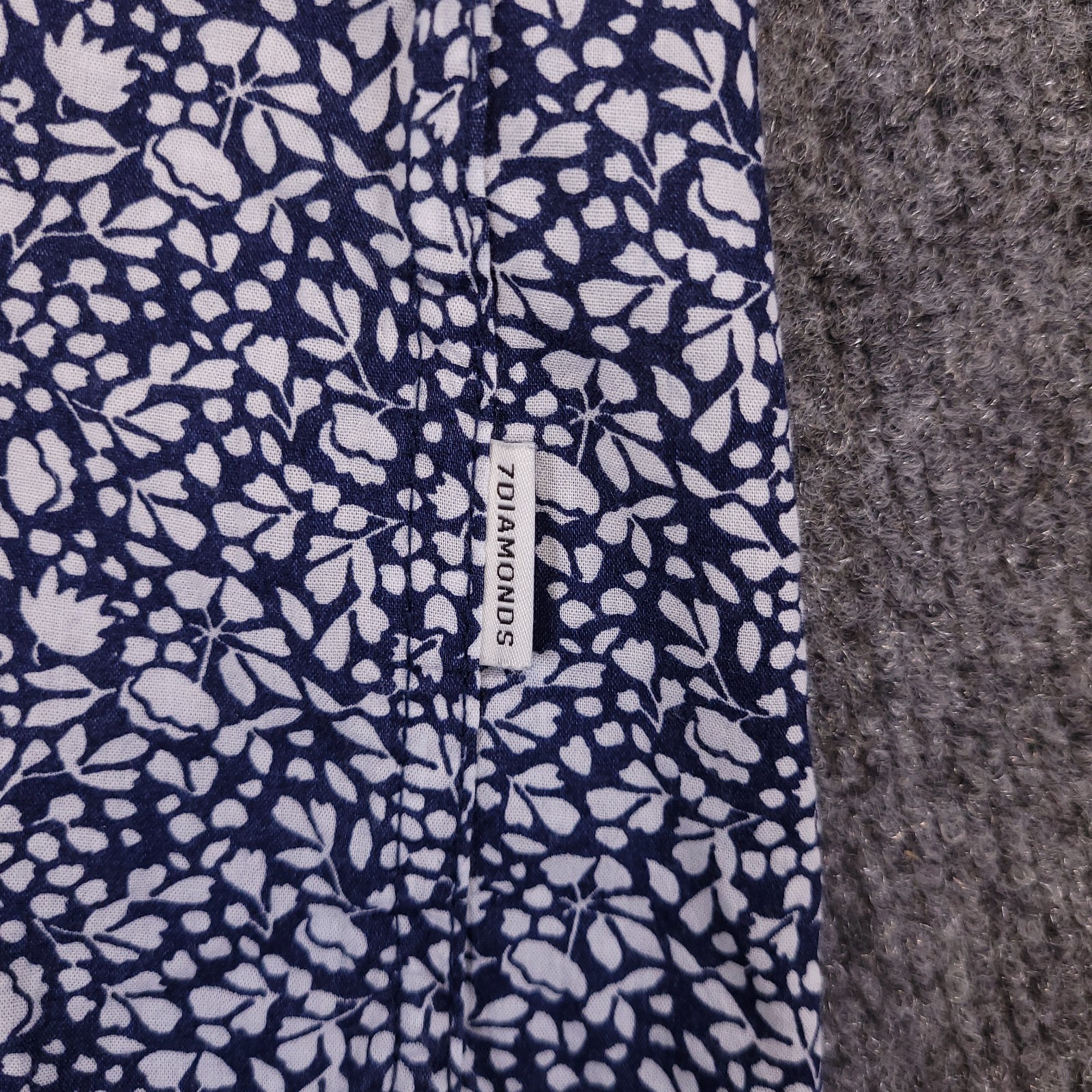 7D 7 Diamonds Renegade Parade Mens XL Abstract All Over Rayon Blend Button Down