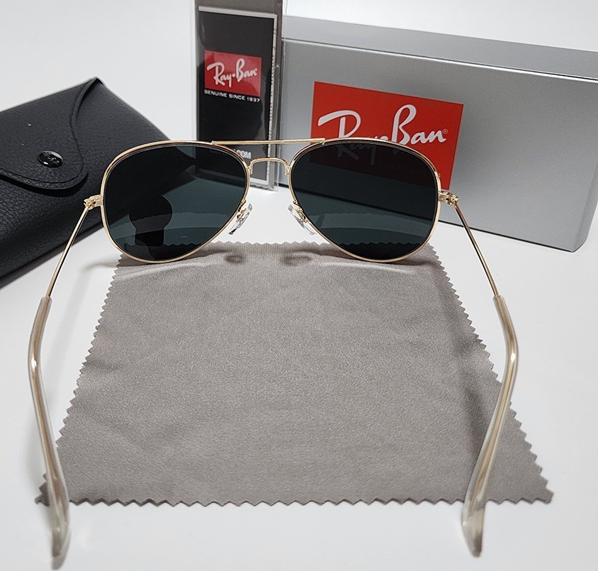 Ray-Ban RB3025 Aviator Sunglasses Gold Frame Gray Glass Lens 58mm UV400