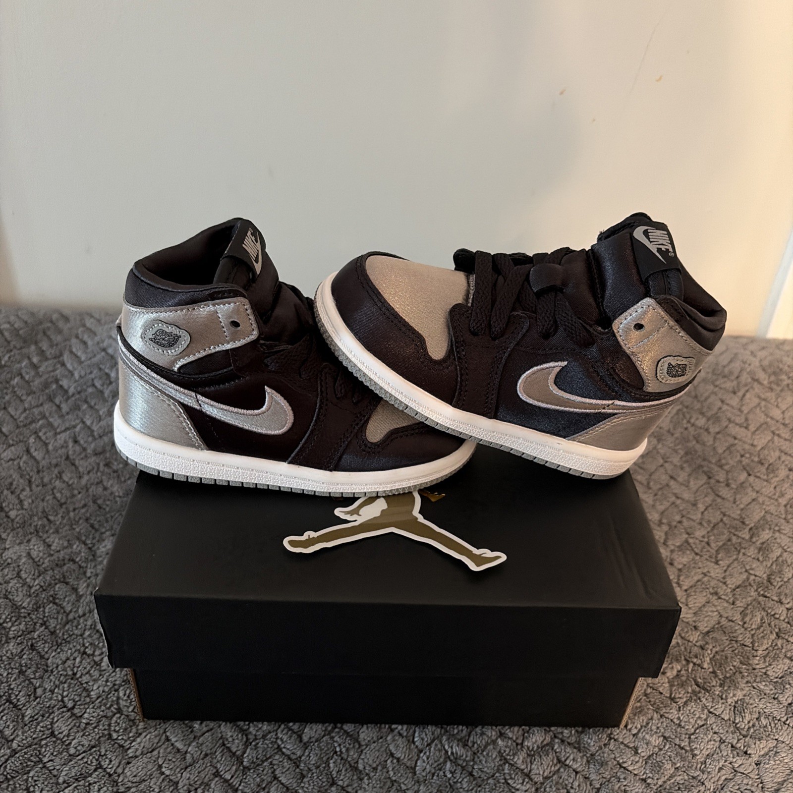 Toddler’s Jordan 1 Retro High OG (TD) Satin Shadow Size 7C Athletic Casual NWB