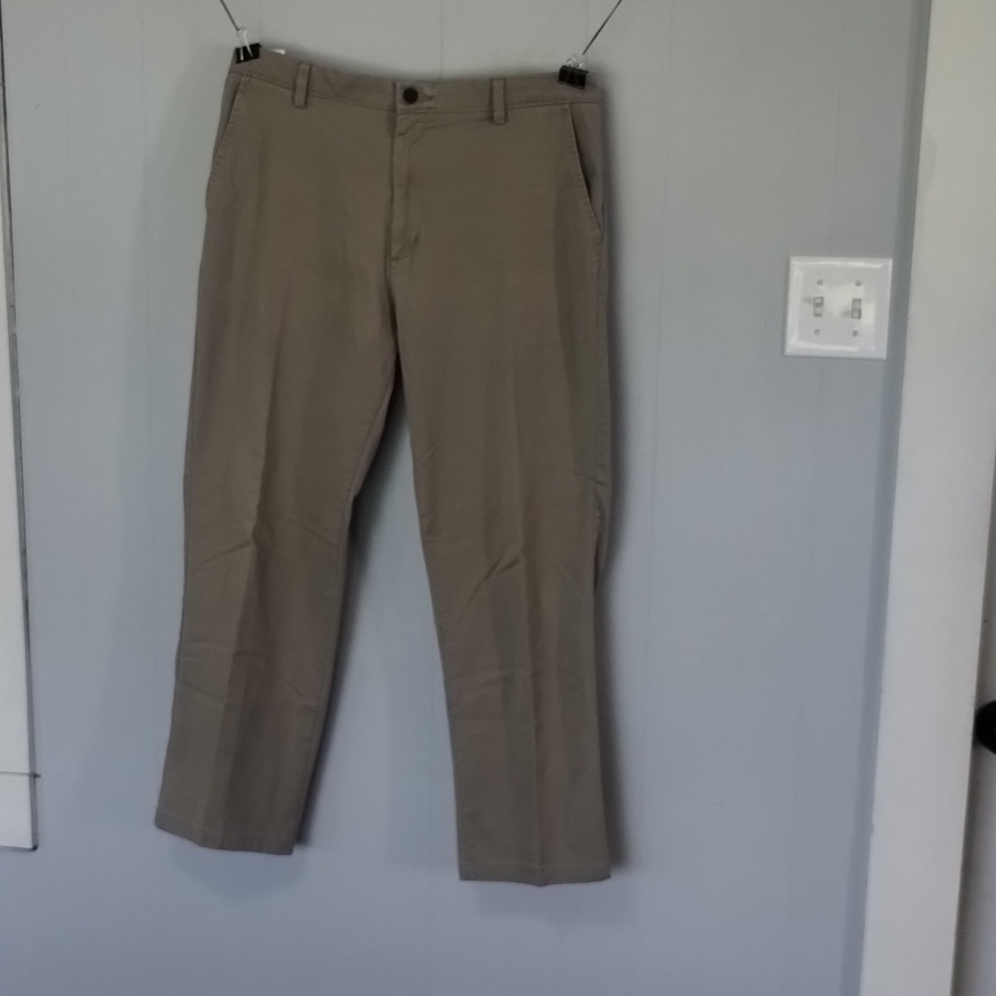 Dockers Classic Fit Khaki Cotton Twill Stretch Flat Front Straight Chino 36W