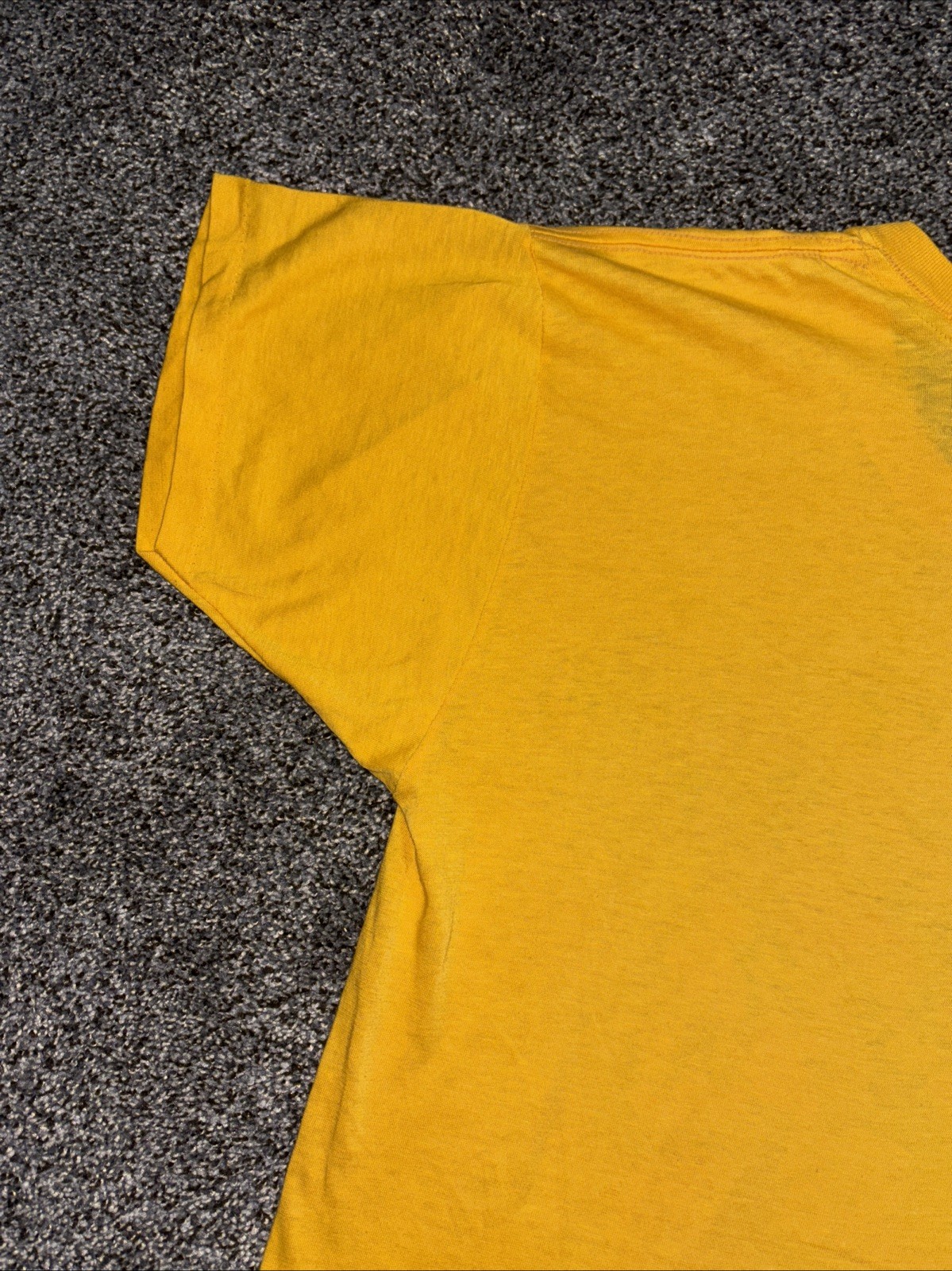 Vintage 1981 Crowded Classrooms School Cartoon Humor Very Rare M/L Yellow