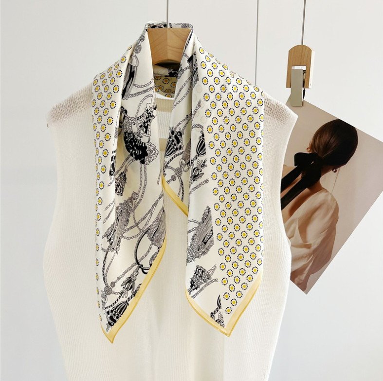100% Mulberry Silk Scarf Women 26” Square Neckerchief White chain Print Wrap