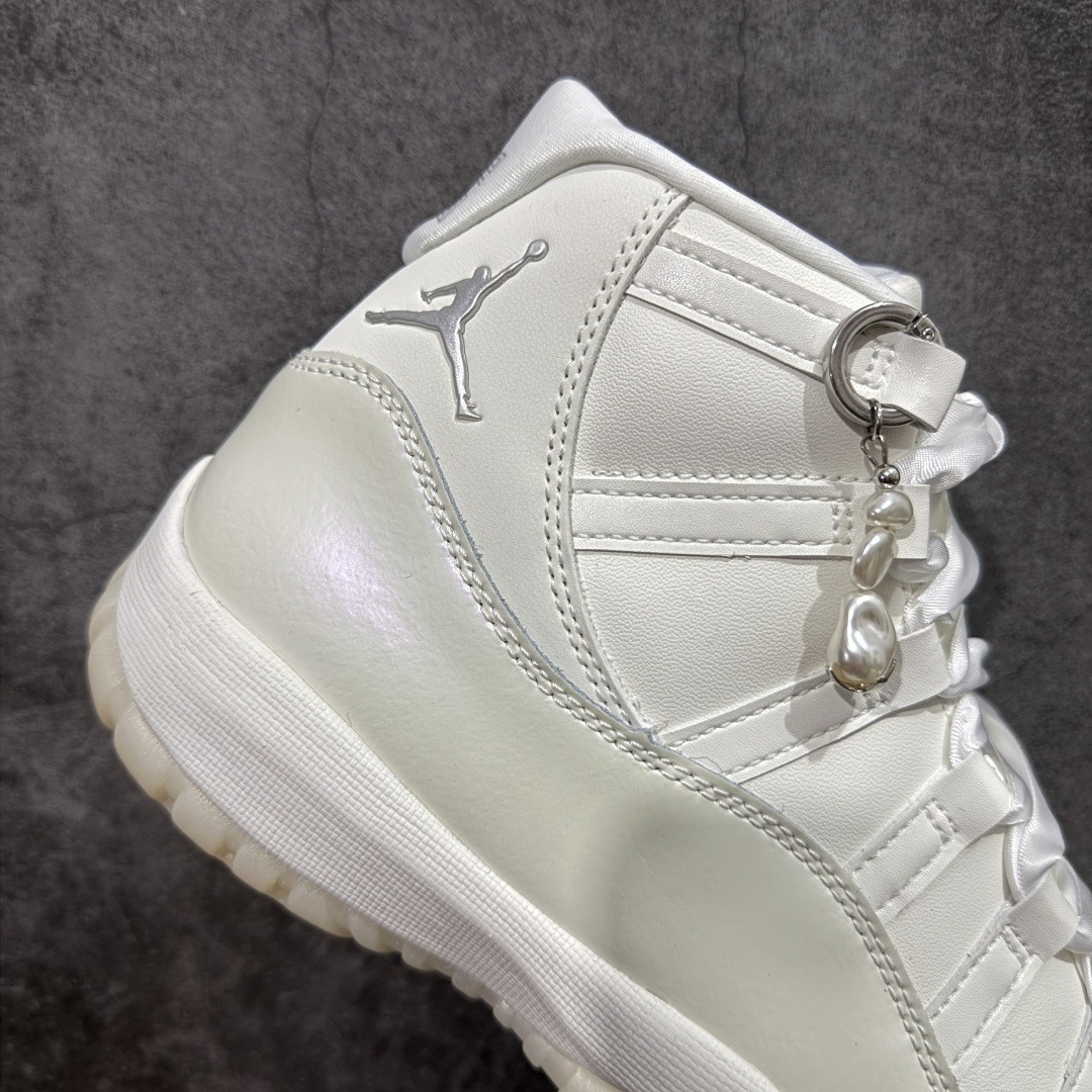 AJ 11 Retro Pearl AR0715-110