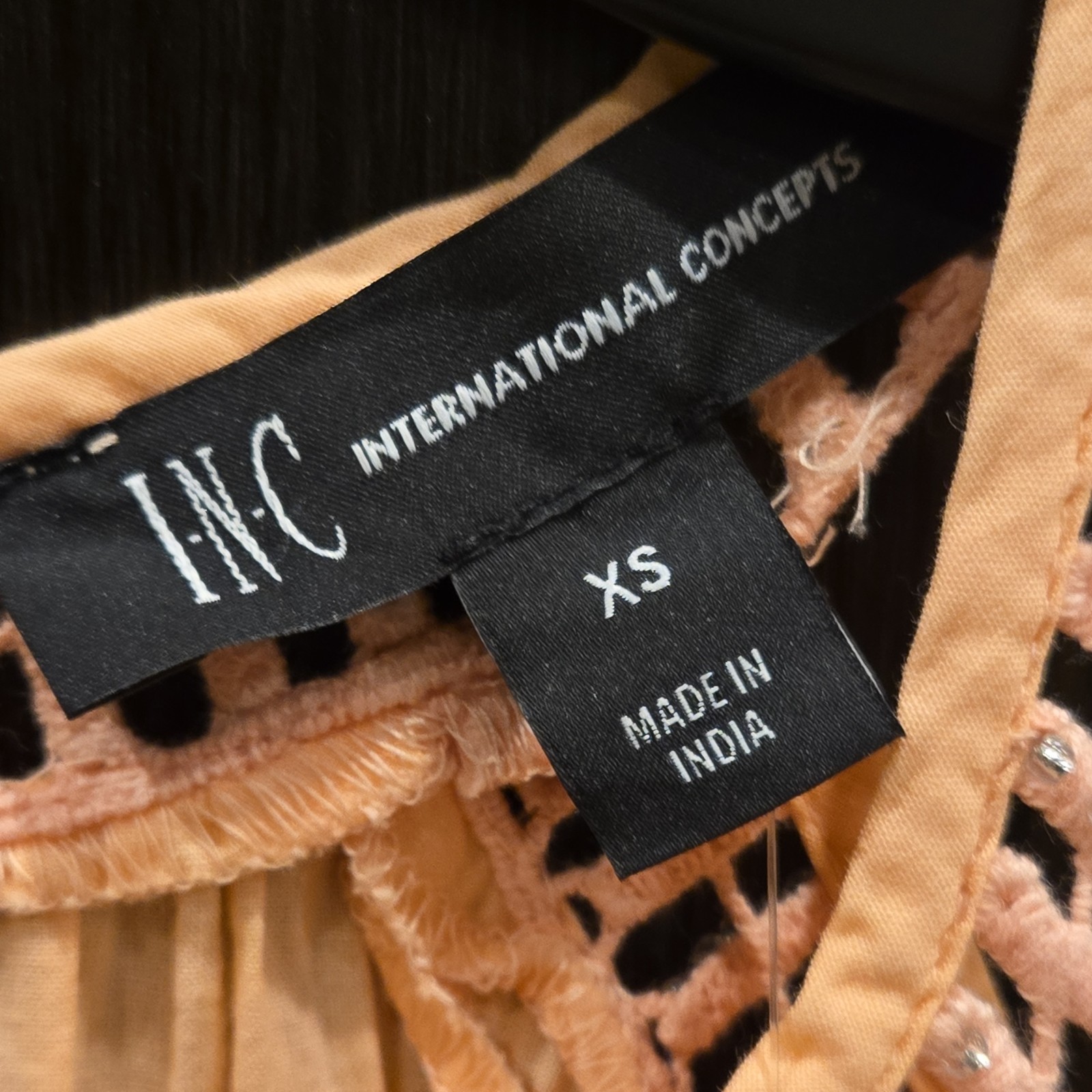 INC International Concepts Cold Shoulder Smocked Blouse Peach XS 100143751