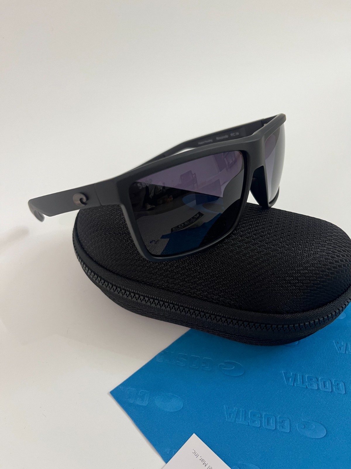 Costa Del Mar Men’s Rinconcito Matte Black /Gray Mirror Polarized Sunglasses 580