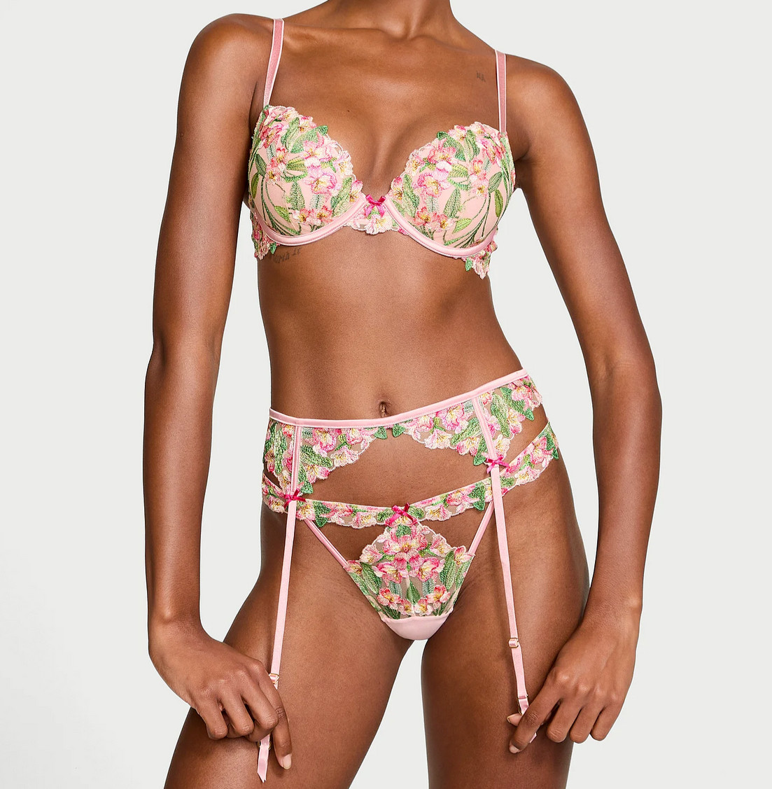 Victoria’s Secret Dream Angels Push Up bra set embroidery Lily floral pink rose
