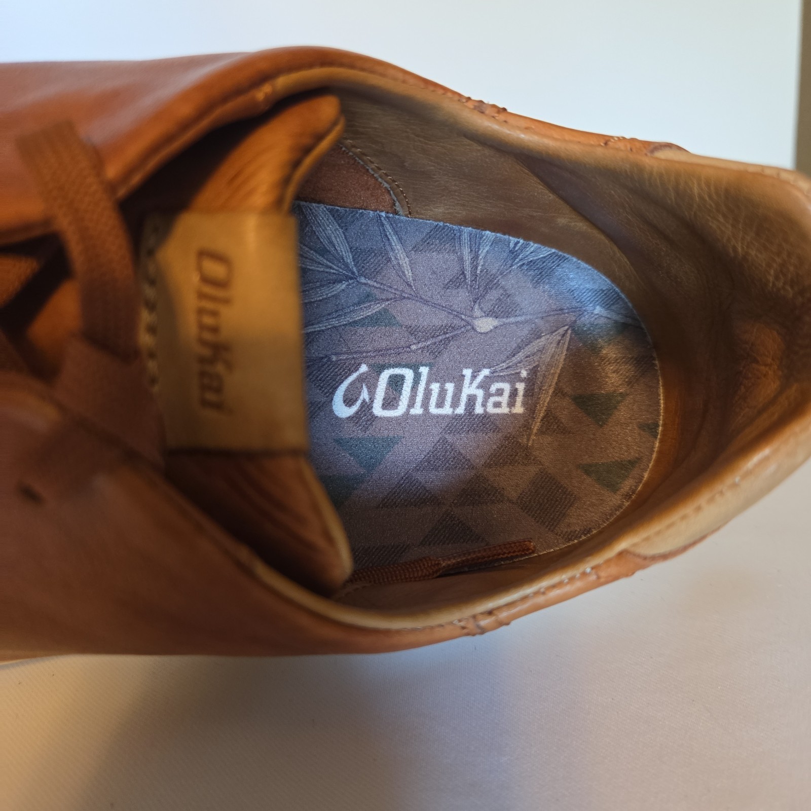 OluKai Lae‘ahi Li ‘Ili Men’s Leather Sneakers Brown Waterproof Shoes Sz 11 EU44