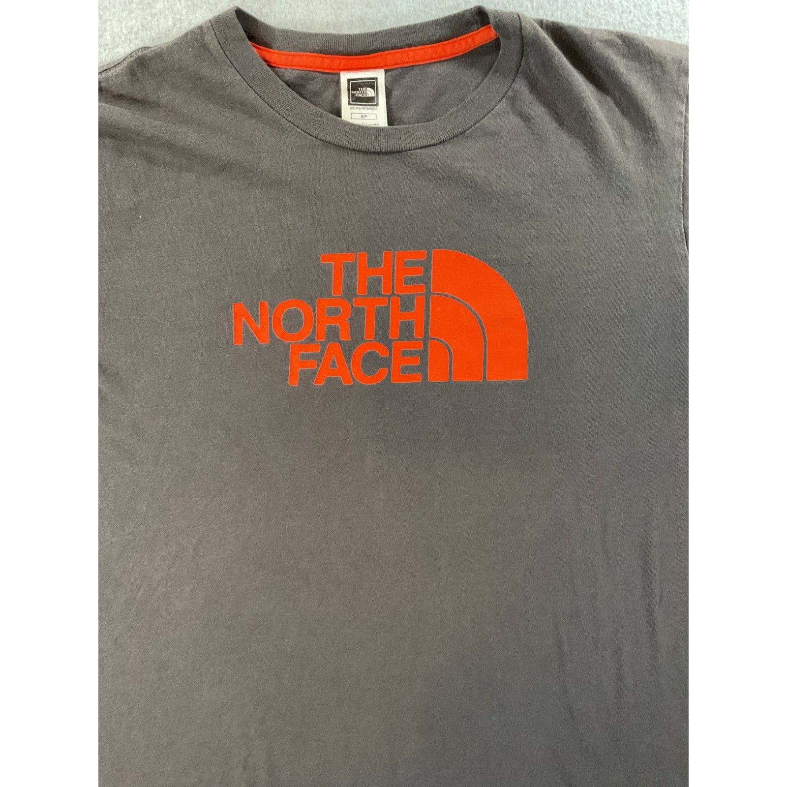 The North Face Mens Graphic Tee Charcoal Grey Orange Logo T-Shirt Small #853