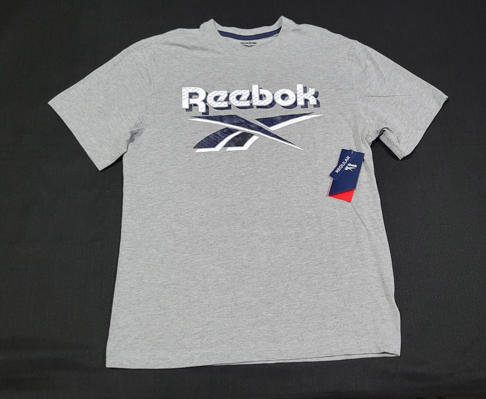 Reebok Mens Intersect Race Athletic Sports Training logo top shirt Gray