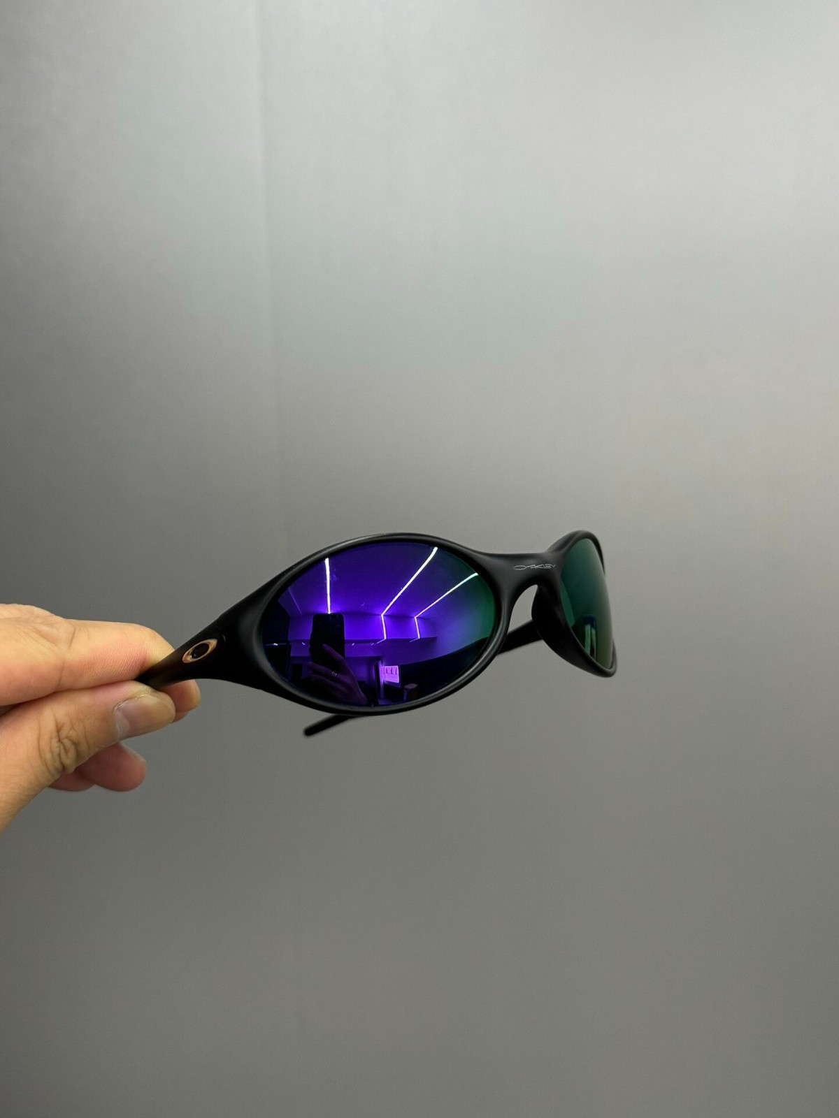 Oakley Minute 1.0 OO9133 Polarized Sunglasses Matte Black Frame Purple Lens