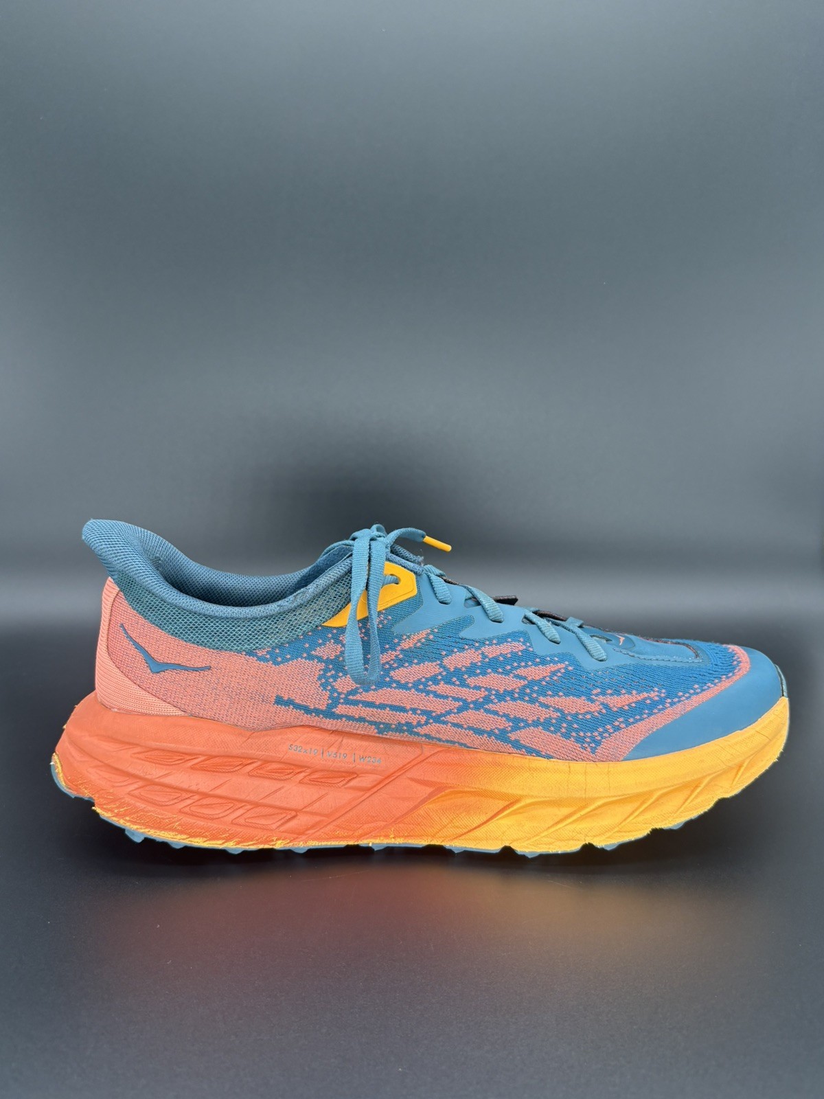 HOKA Speedgoat 5 Women’s US 10B Trail Running Shoes Vibram Read