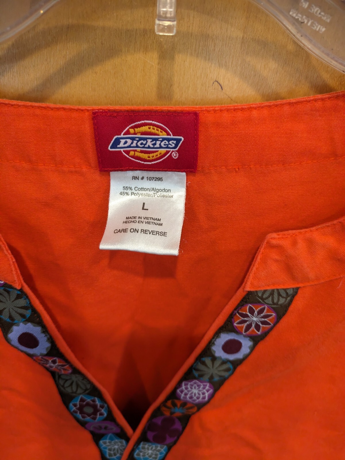 DICKIES Embellished Mock Wrap Neck Scrub Top Women’s Size Large