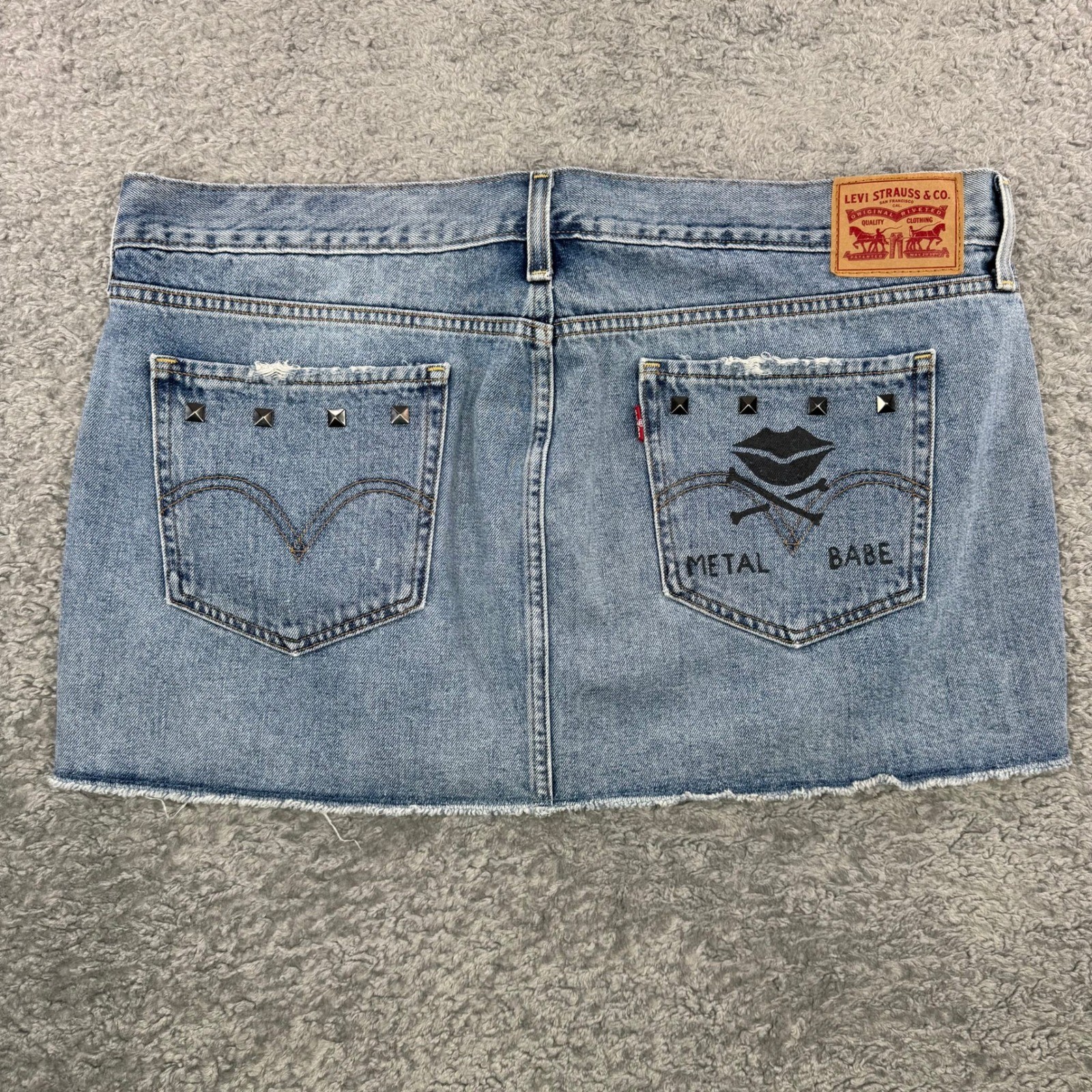 Levis Custom Studded Punk Denim Mini Skirt Metal Babe Grunge Graphic 38″ Atheist