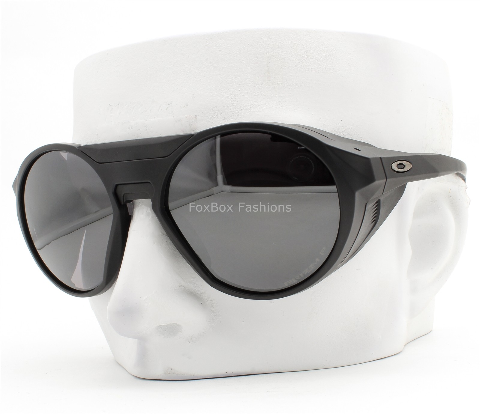 Oakley Clifden Sunglasses Matte Black Prizm Polarized OO9440-0956 with Case