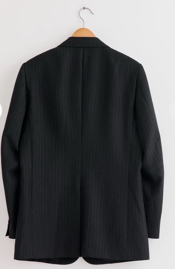 Joseph & Feiss Charcoal Black Pinstripe Suit 2 Piec 100 wool size 48R 43W NWOT