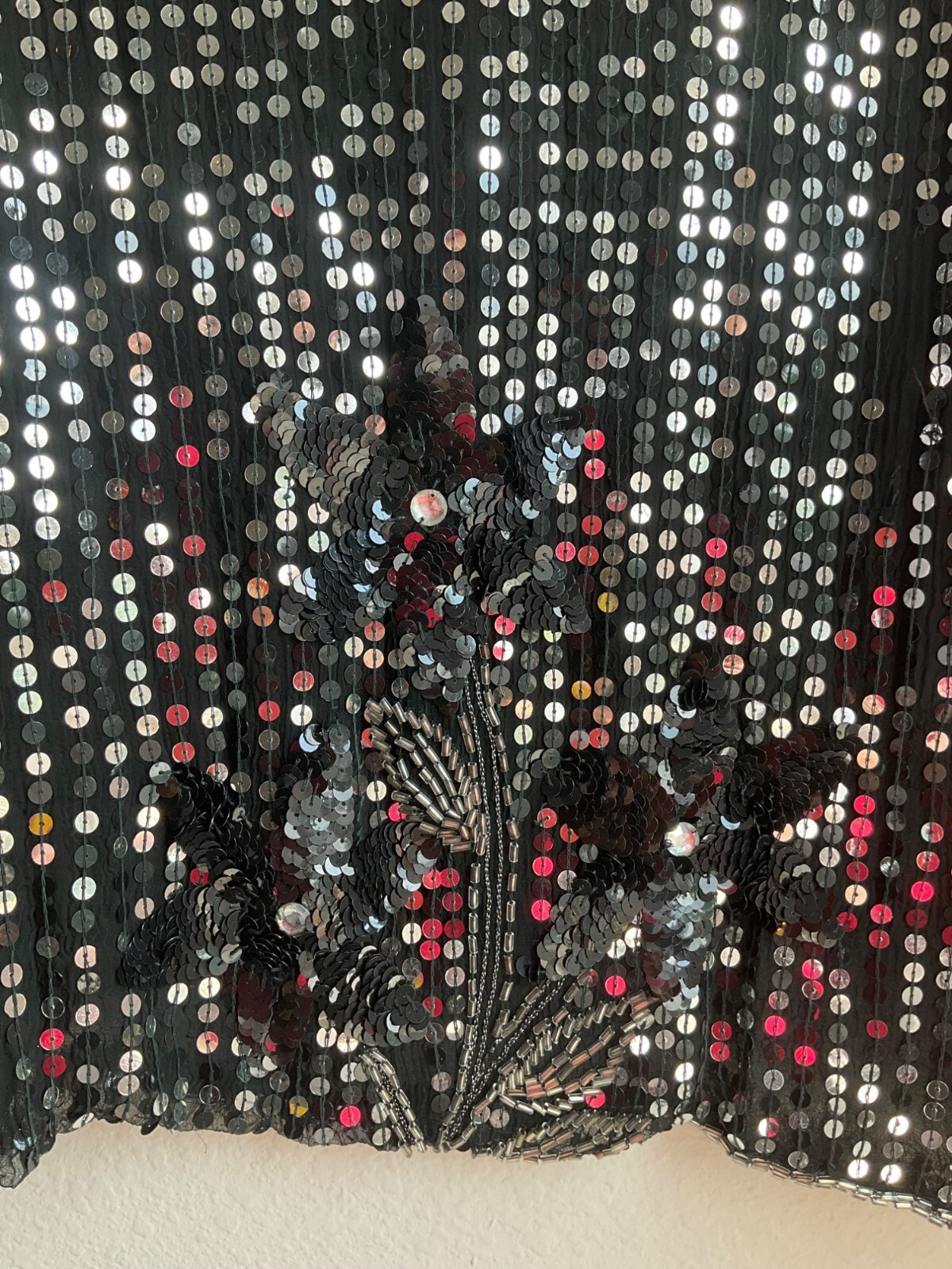 VTG Sequins Queen Medium Silk Beaded Top Black Silver Sequin Floral Embellished*