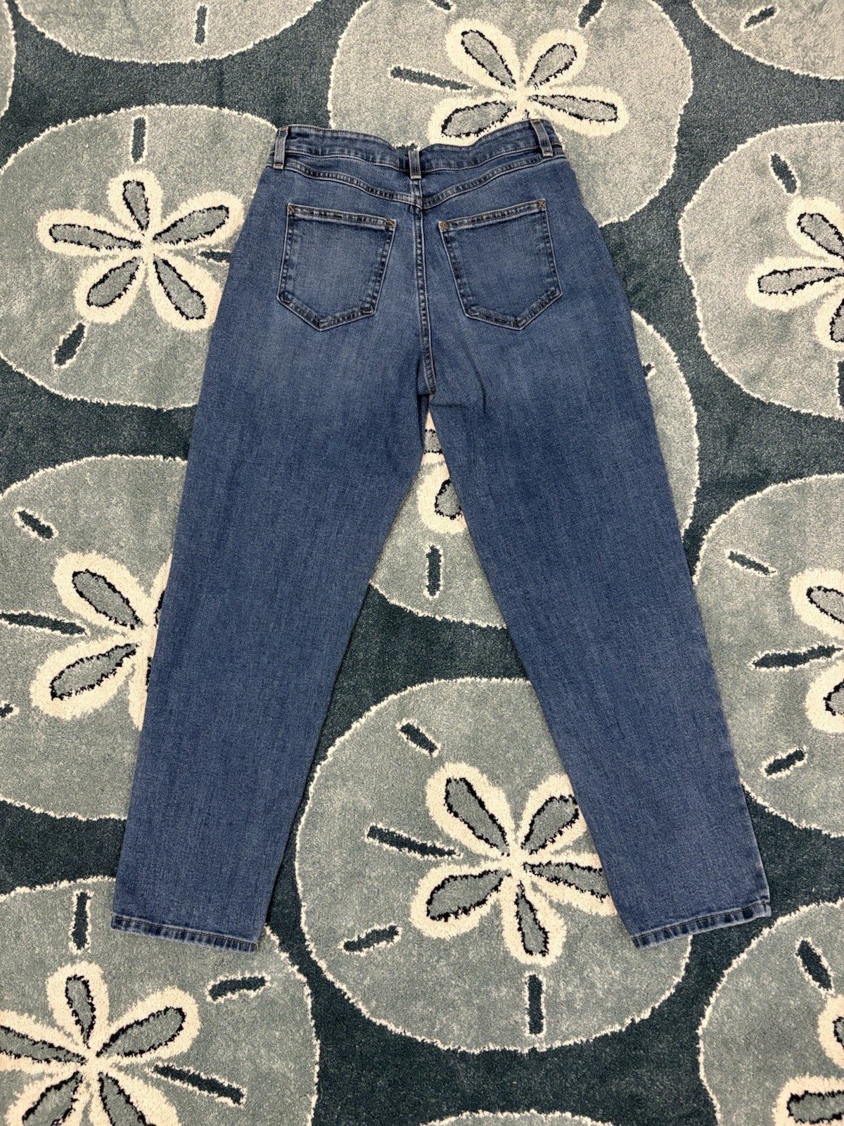 L.L.Bean Women’s Classic Fit Straight Blue Denim Jeans 28”X38” Size 6 Reg