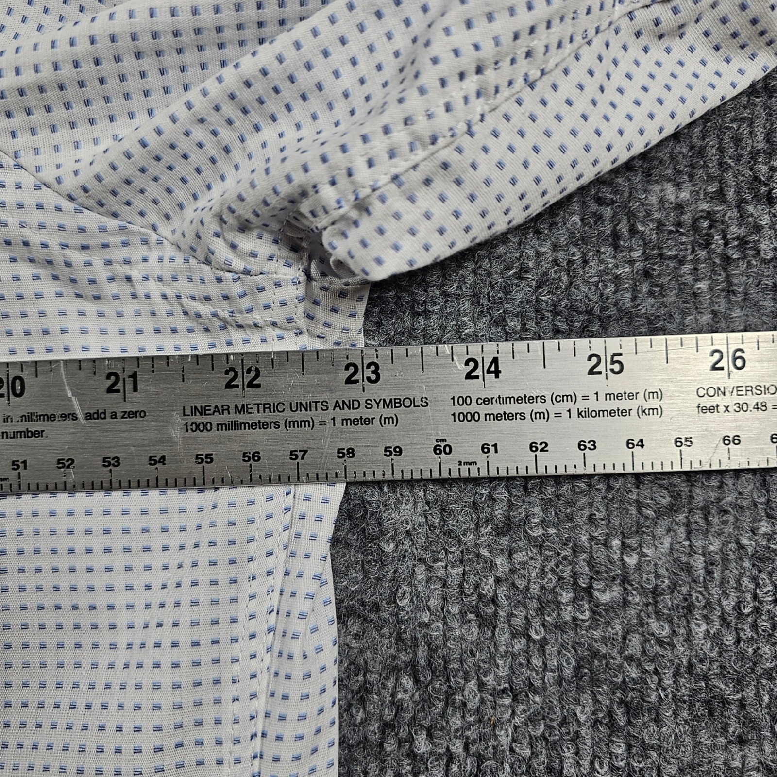 Banana Republic Mens Non Iron Slim Fit Dress Shirt Blue White Pattern L 16-16.5