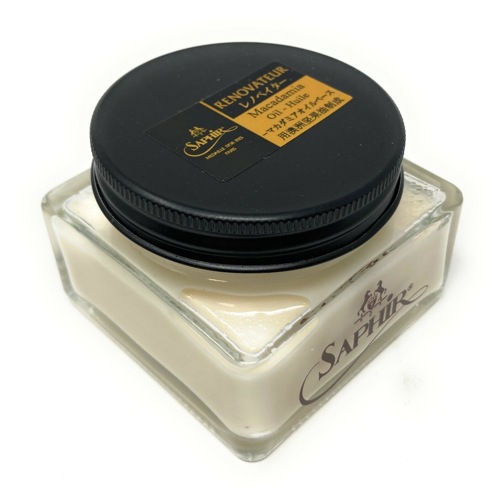 Saphir Medaille d’Or Renovateur with Macadamia – Leather Cleaner and Conditioner