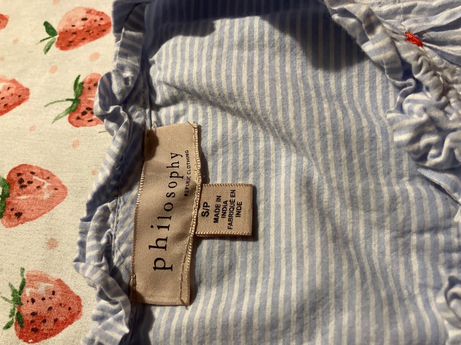 Philosophy women’s sleeveless shirt size small button up light blue and white st