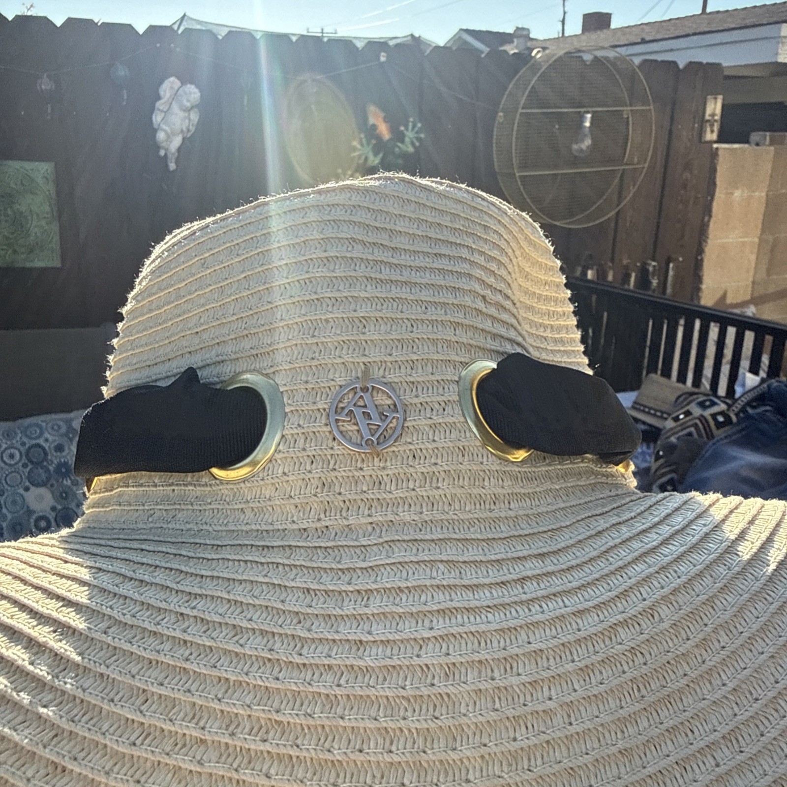 Adrienne Vittadini 5” Ultra Wide Brim Beige Straw Floppy Sun Hat Gold AV Logo