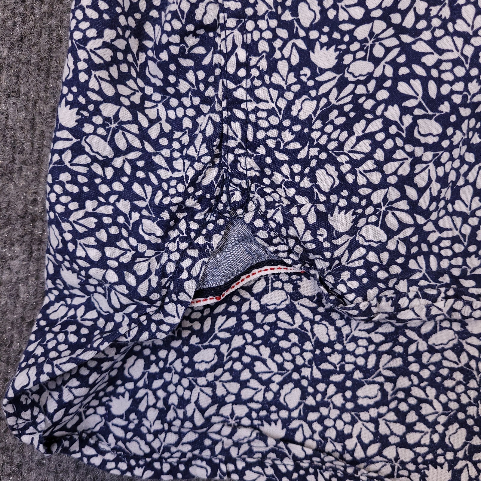 7D 7 Diamonds Renegade Parade Mens XL Abstract All Over Rayon Blend Button Down