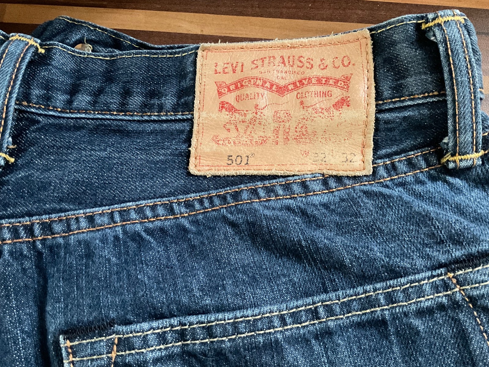 Levi’s 501 Dark Blue Button Fly Denim Jeans W32 L32 Mens