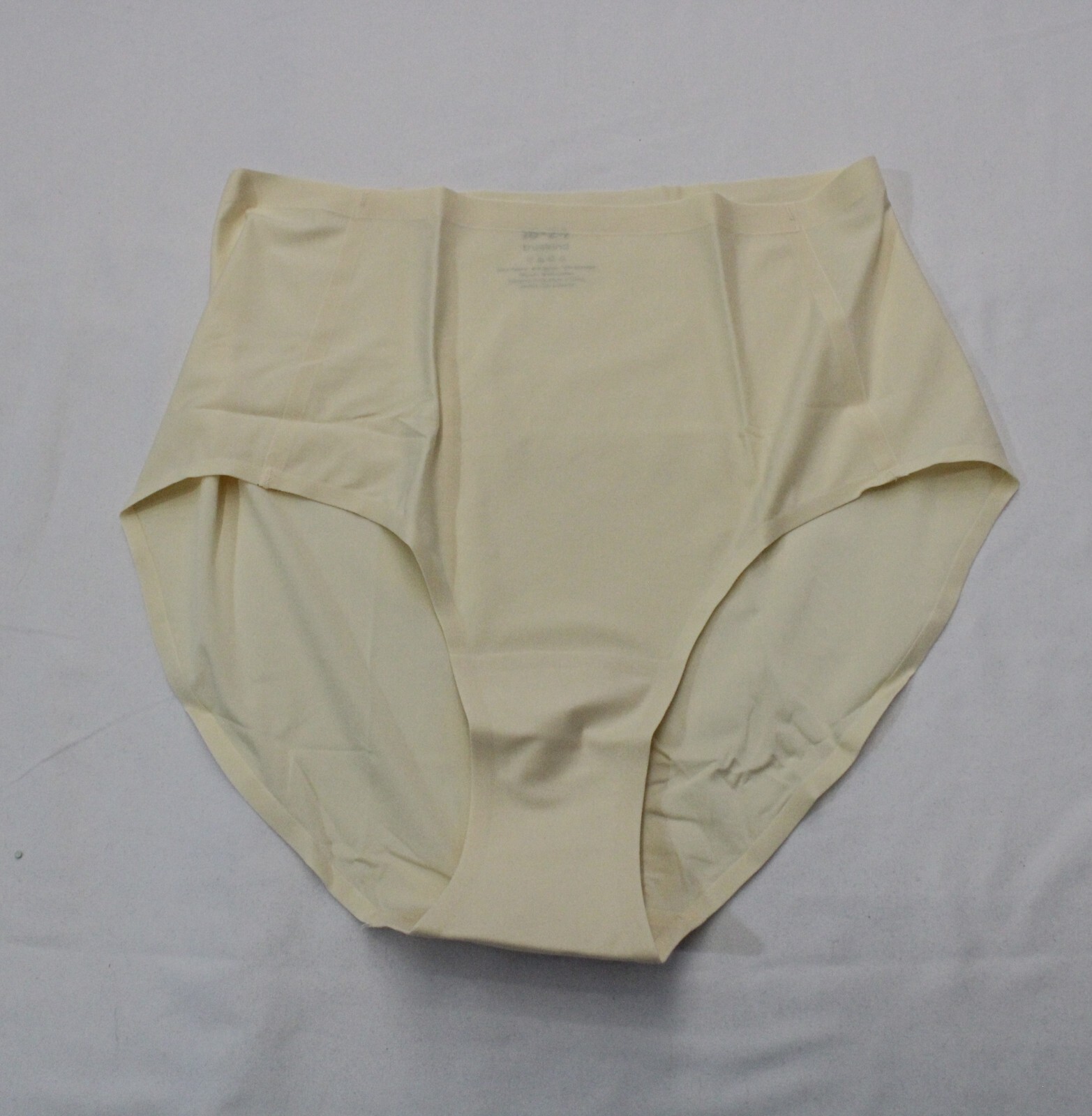 Truekind Women’s Seamless Stretch Mid-Waist Brief Assorted Colors/Sizes NWT