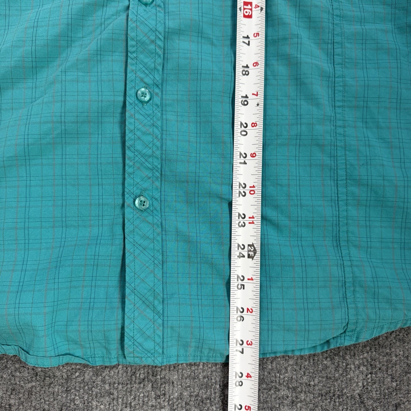 Vintage Arc’teryx Checked Short Sleeve Button Down Camping Shirt Men’s Medium*