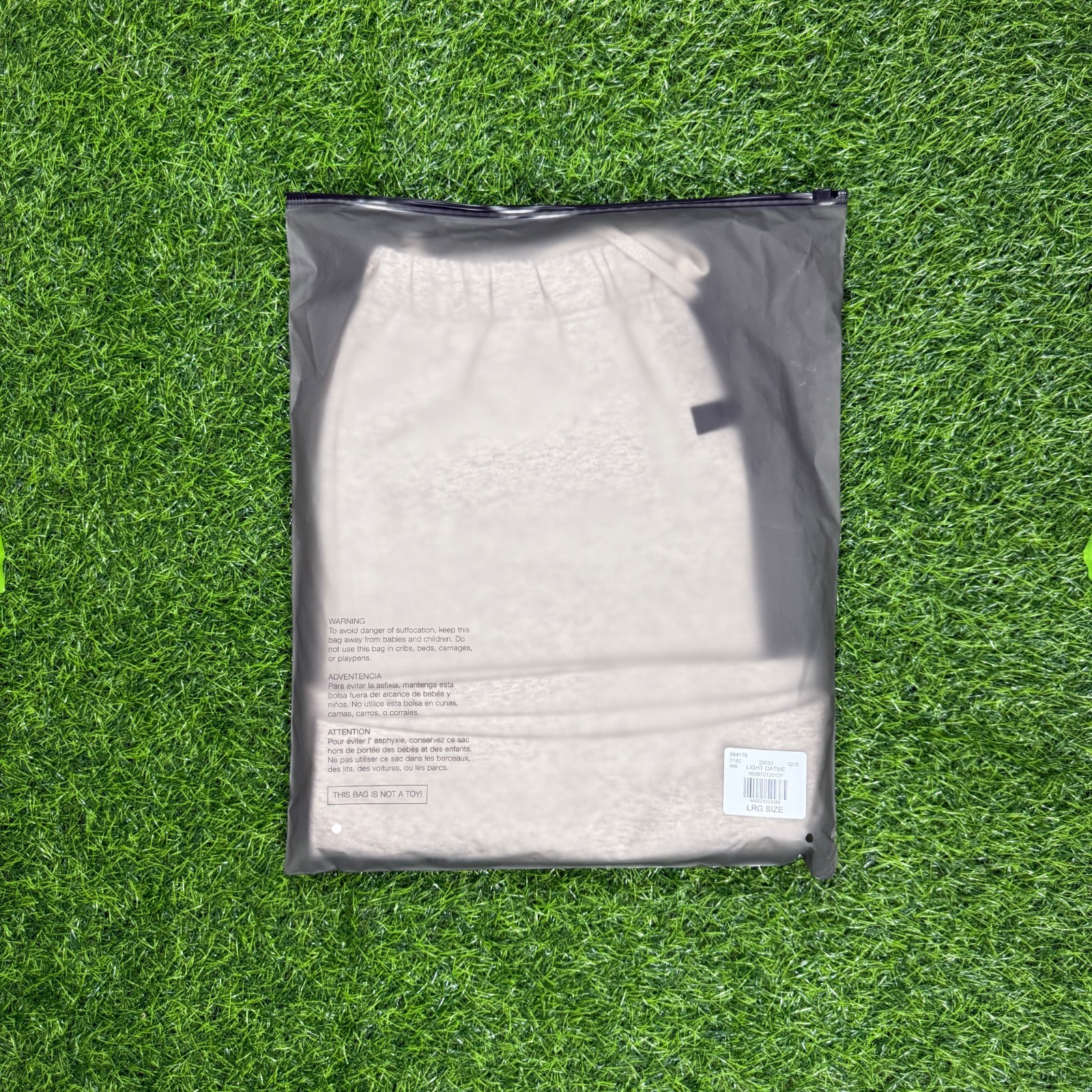 Fear of God Essentials Shorts SS22 Light Oatmeal – 100% Authentic (XS-XL)