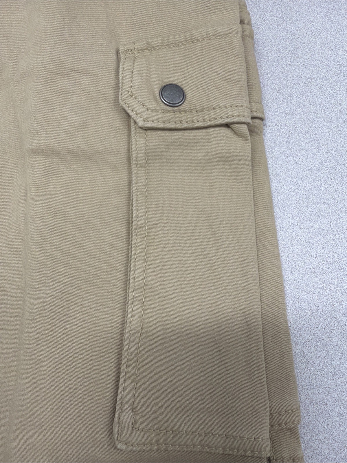 Men’s Iron Co Stretch Cargo Shorts, Khaki Size 44, Regular Fit