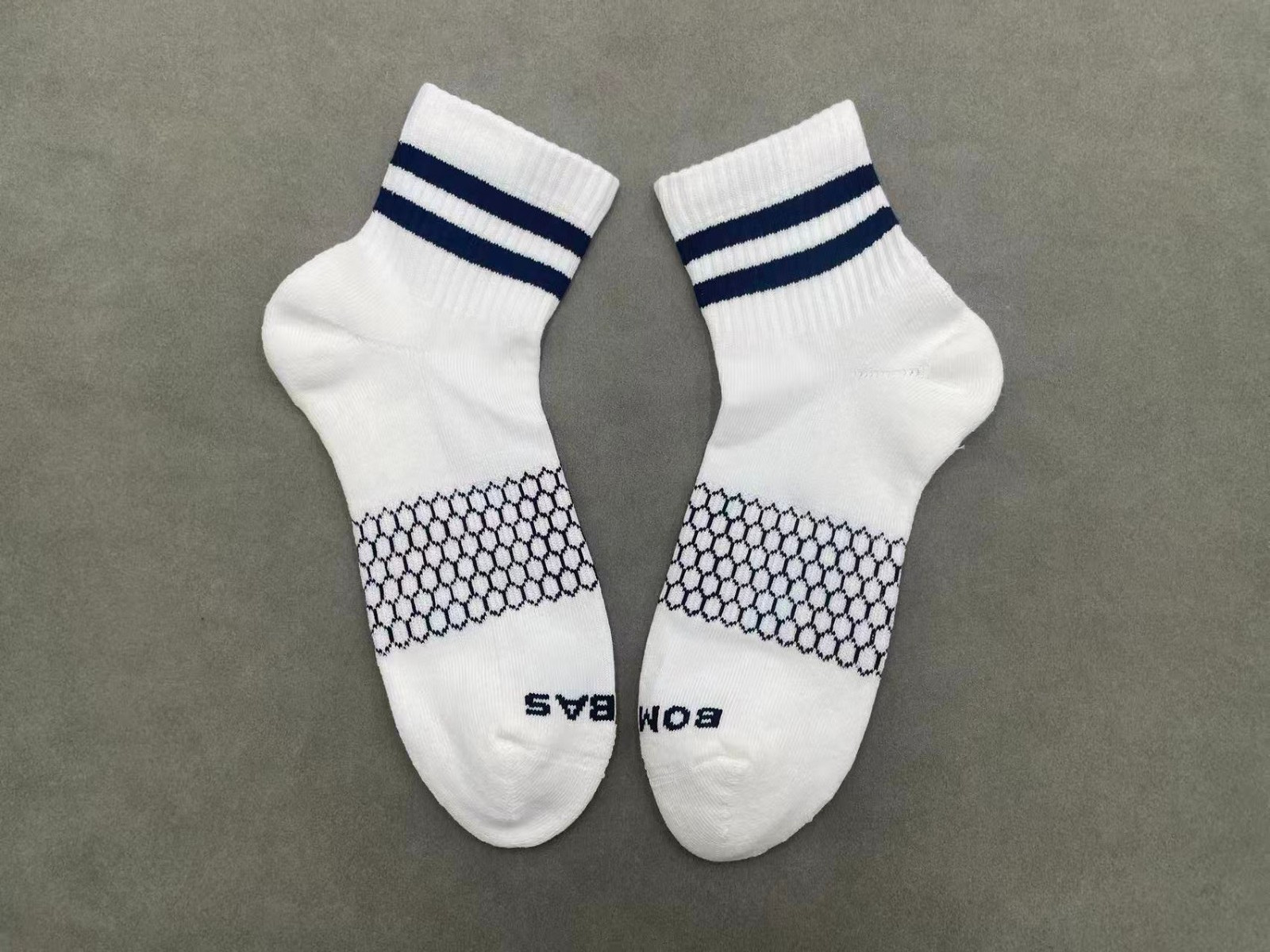 BOMBAS Men’s Quarter socks Large 9-13 3 pairs Black Stripes White