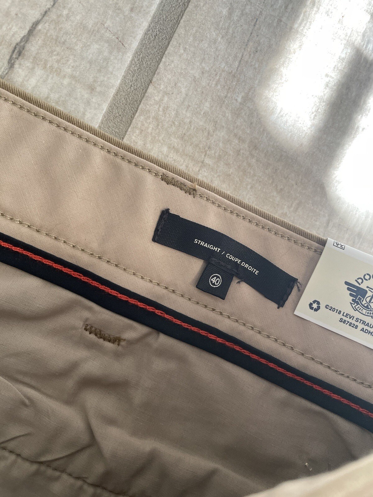 DOCKERS Men’s Classic Fit Signature Khaki Lux Cotton Straight Size 40×30